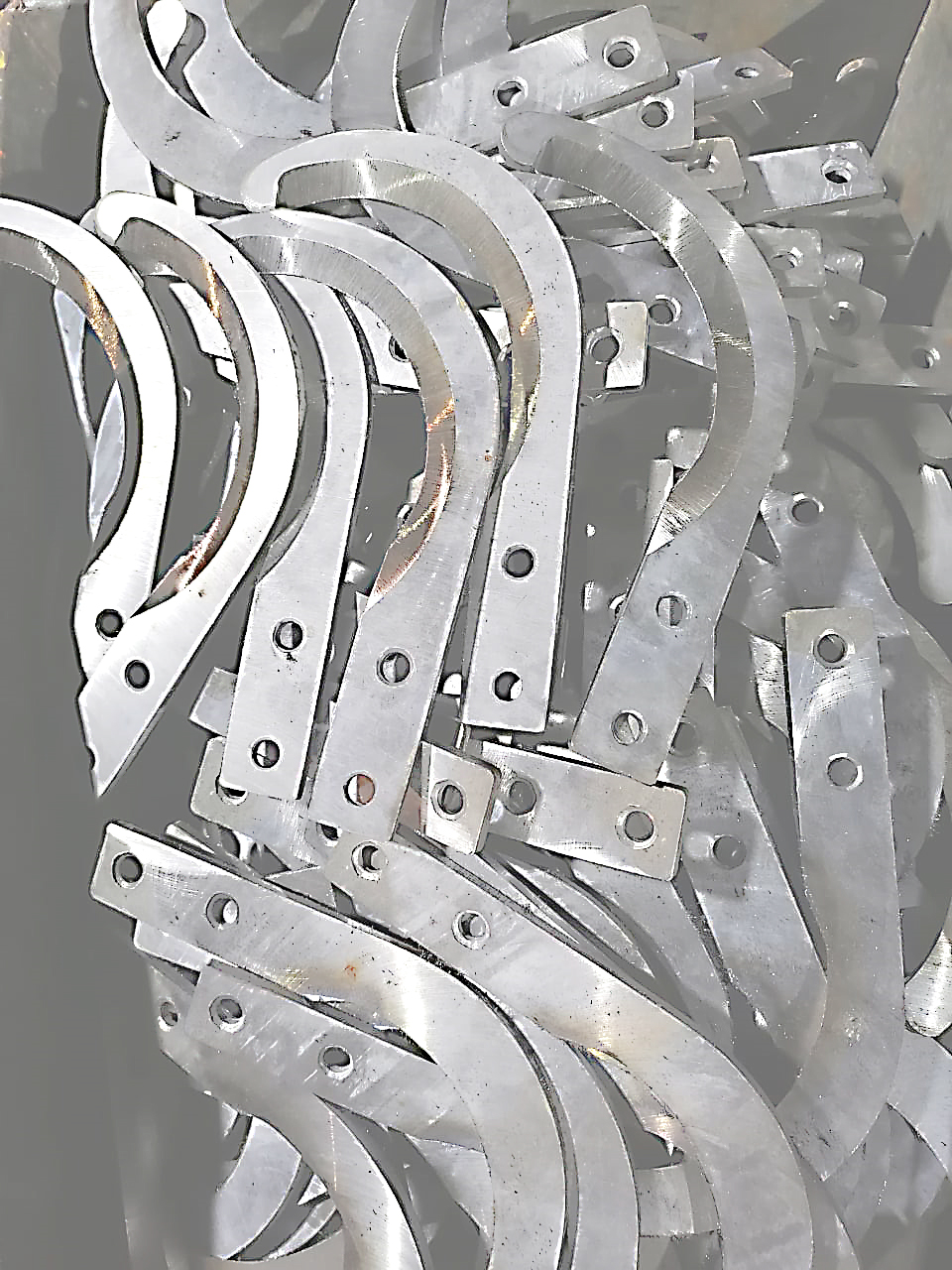 CATTLE BANDAGE REMOVER SPARE BLADES????